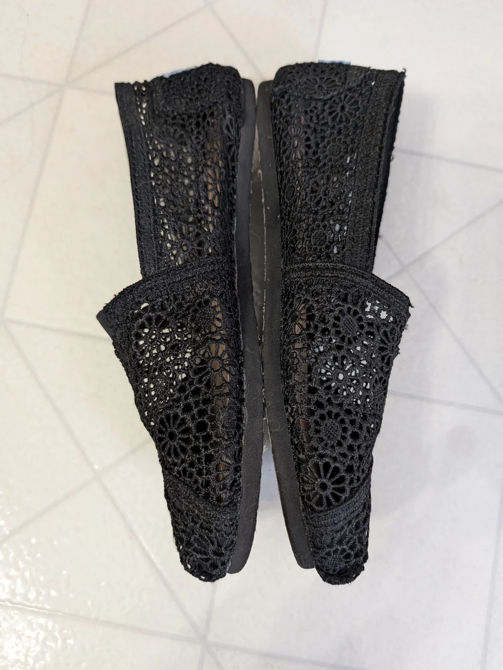 TOMS Women's Black Crochet Slip-On Flats